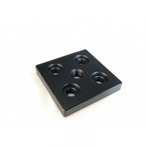 40x40 End Cap with M8 Center hole