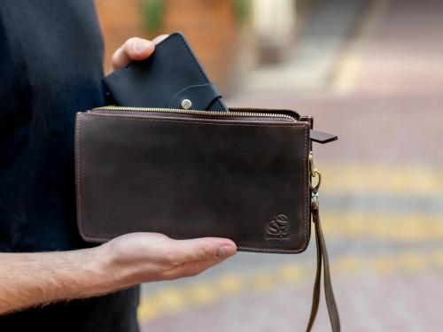 Beavercraft - Maverick - Leather Clutch Wristlet Hand Bag for Men, Chocolate
