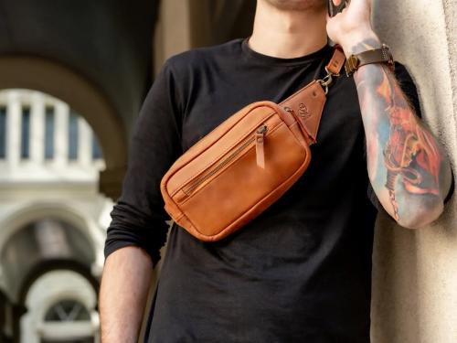 Beavercraft - Quest - Leather Waist Bag Fanny Pack Bum Bag for Men and Women, Brown